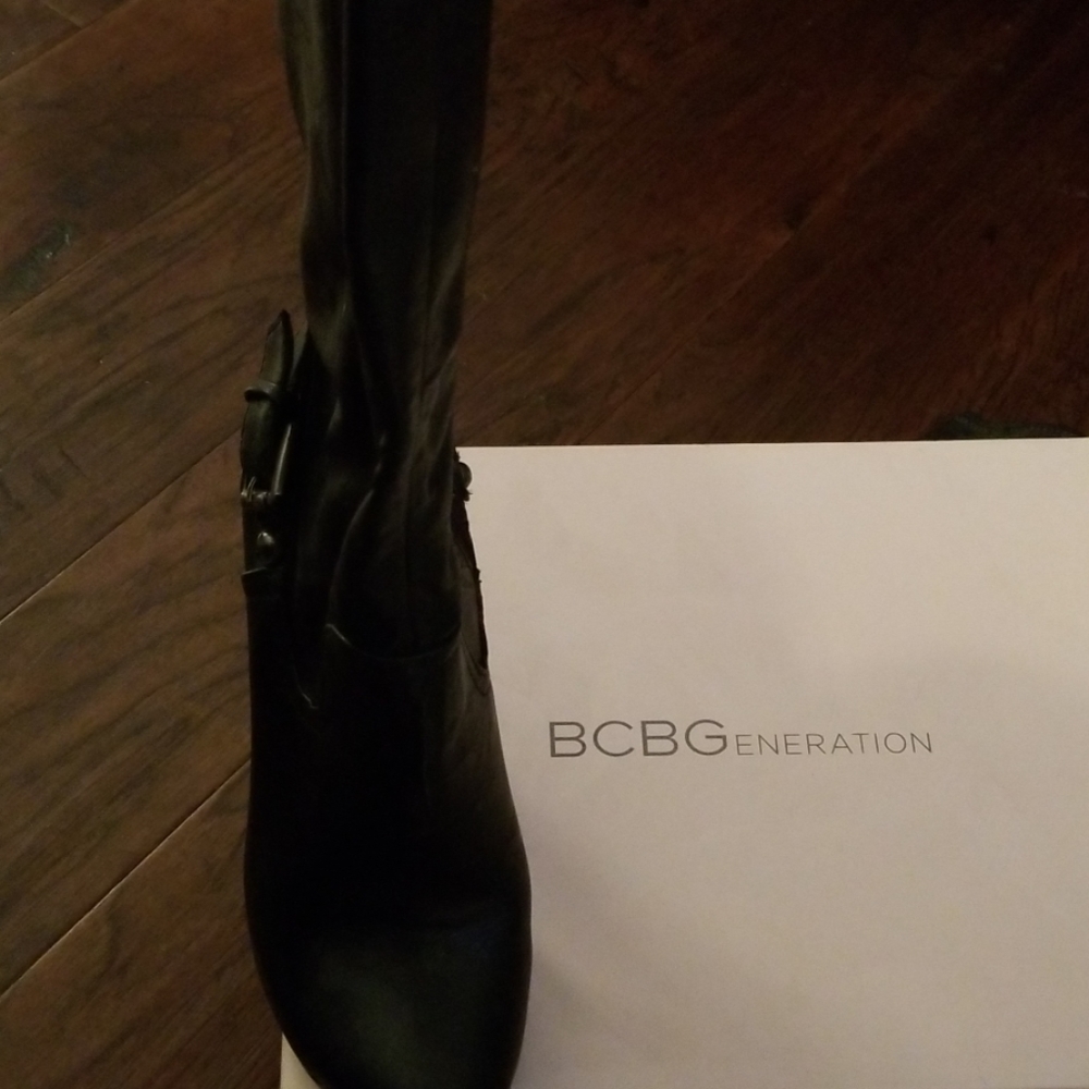 Boots - Picture 2 of 4